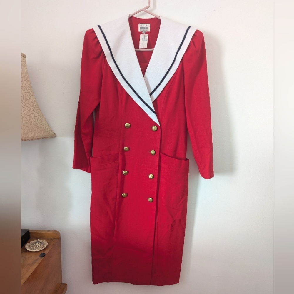 1980s Vintage Leslie Fay dress